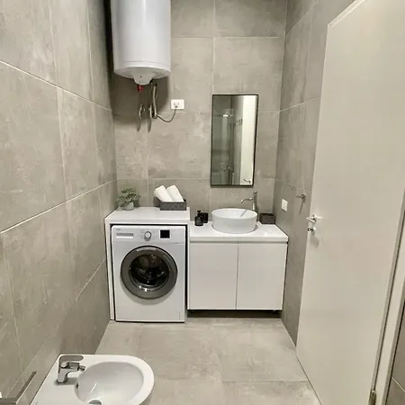 Second 2 Apartman Tirana